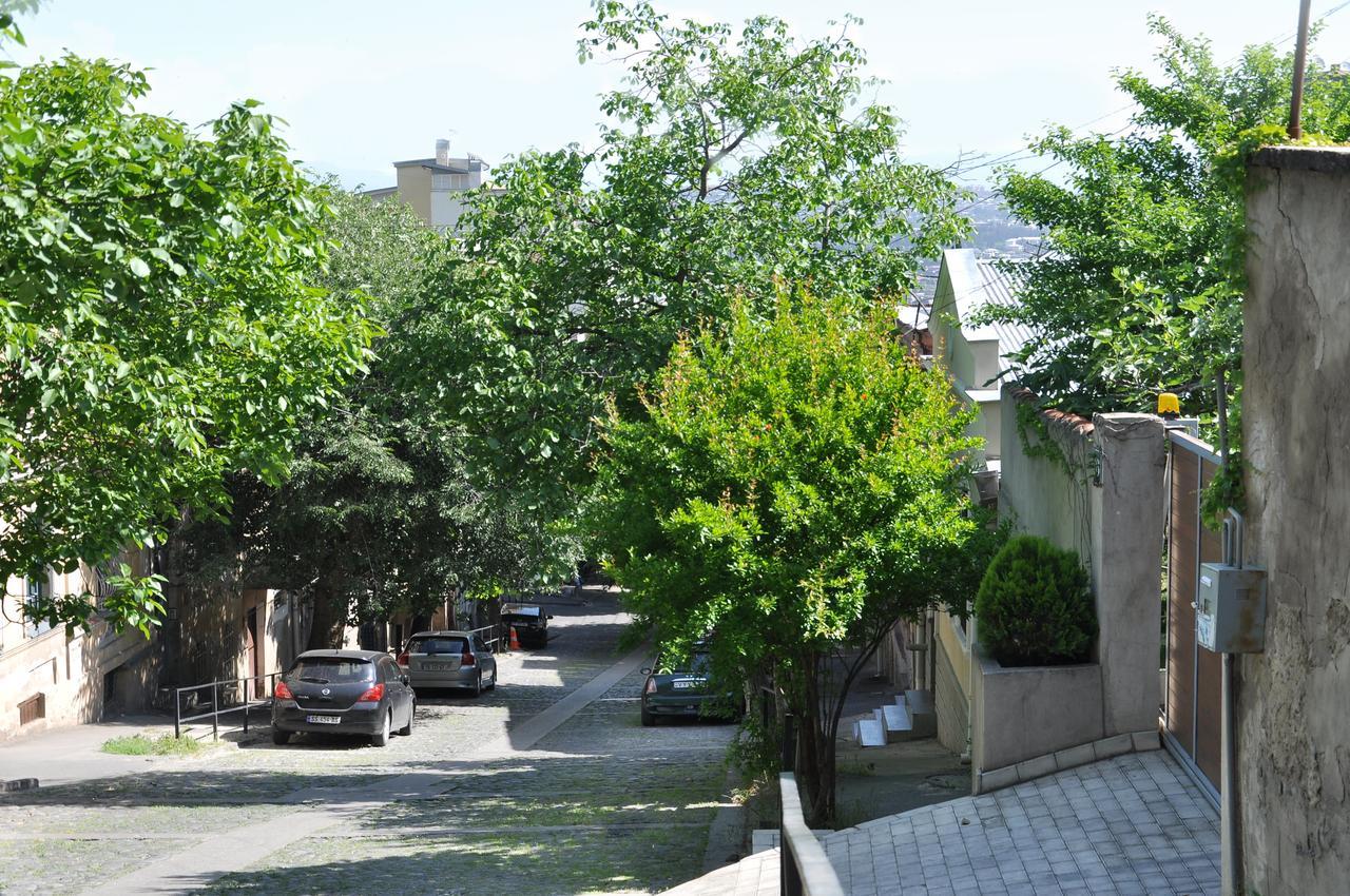 M42 Hostel Tbilisi Esterno foto