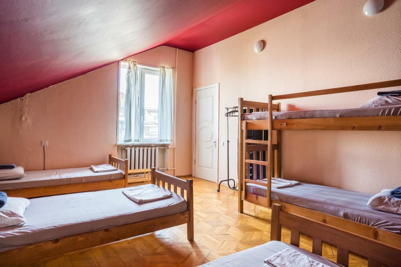 M42 Hostel Tbilisi Esterno foto