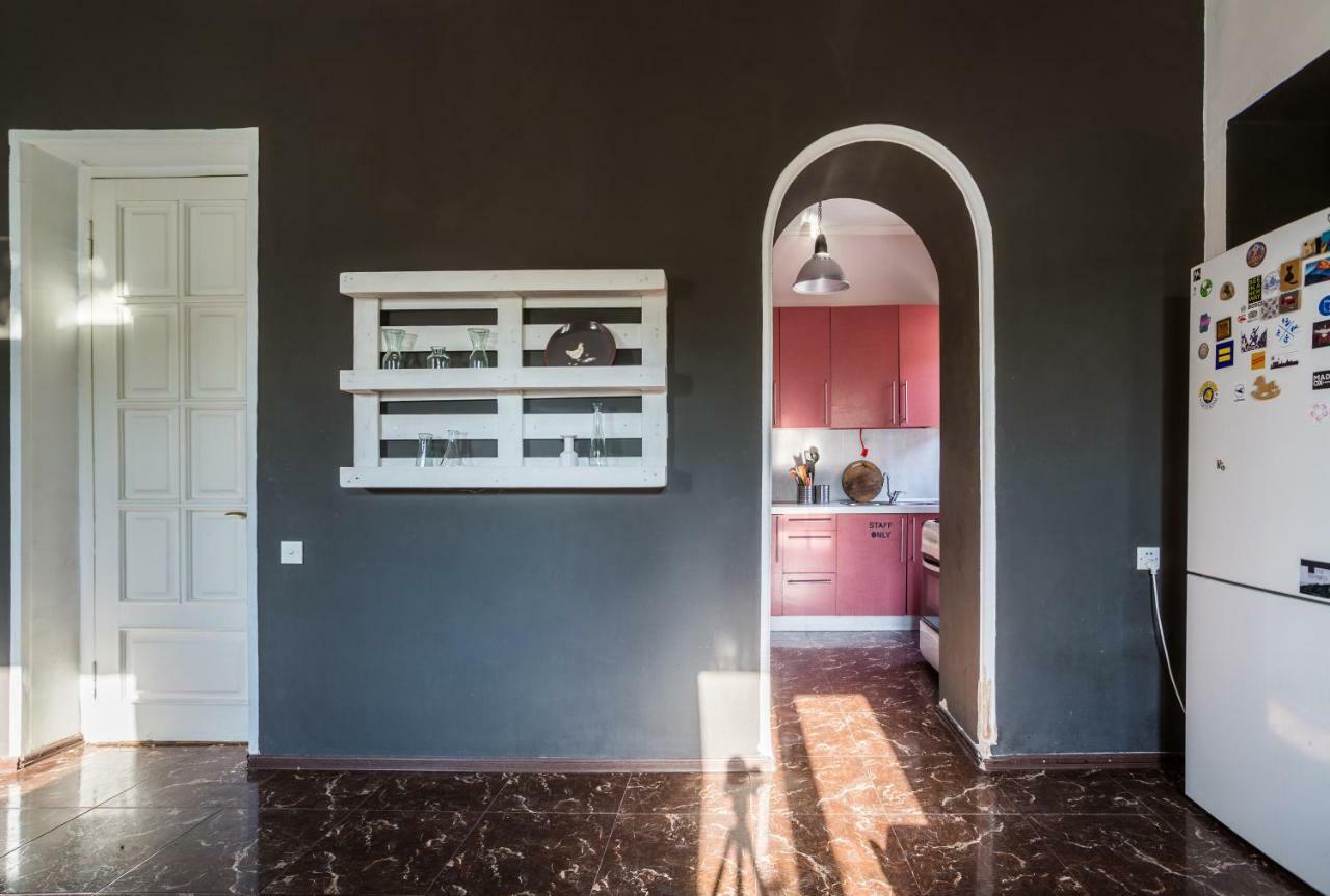 M42 Hostel Tbilisi Esterno foto