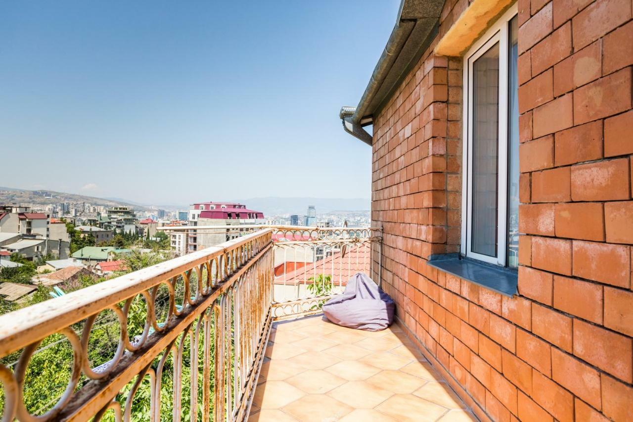 M42 Hostel Tbilisi Esterno foto
